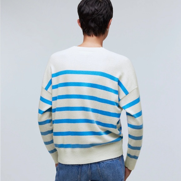 Madewell (Re)sponsible Cashmere Oversized Crewneck Sweater - Picture 4 of 11